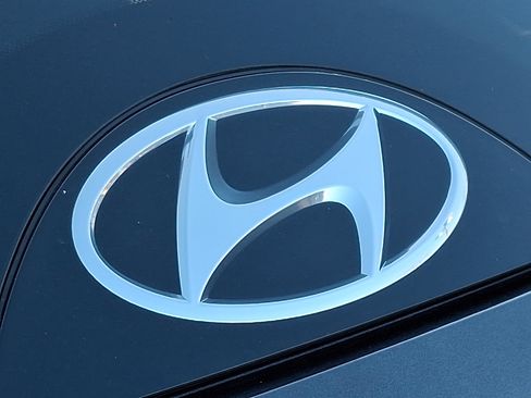 Certified 2022 Hyundai Tucson Limited image 30