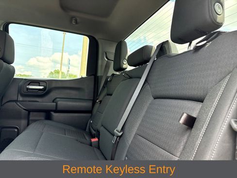Used 2023 Chevrolet Silverado 1500 Custom AWD/4WD image 14