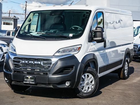 New 2026 RAM ProMaster 1500 w/ Quick Order Package 22G SLT image 1