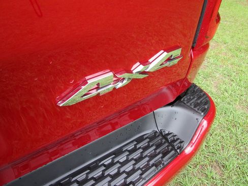 New 2026 RAM 1500 Laramie w/ Laramie Southwest Edition AWD/4WD image 11