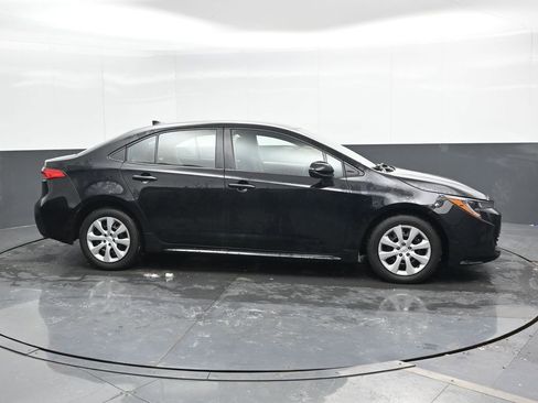 Used 2024 Toyota Corolla LE image 4