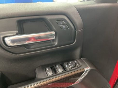 Used 2022 Chevrolet Silverado 1500 LT w/ Z71 Off-Road Package AWD/4WD image 15