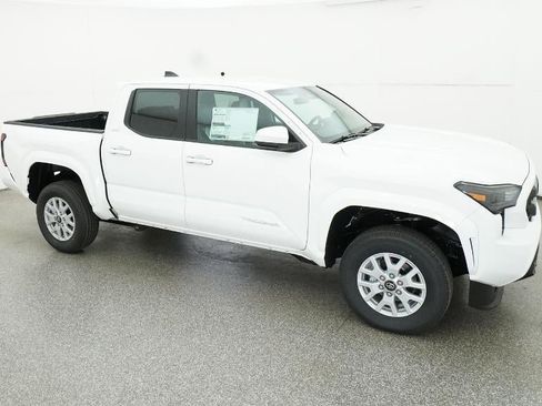 New 2026 Toyota Tacoma SR5 image 12