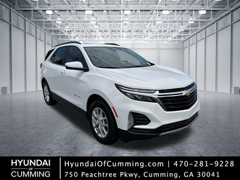 Used 2024 Chevrolet Equinox LT FWD image 1