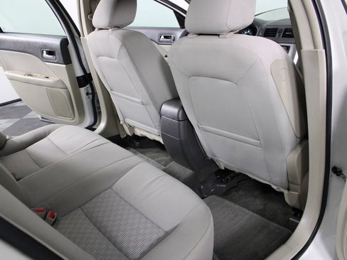 Used 2010 Ford Fusion SE FWD image 22