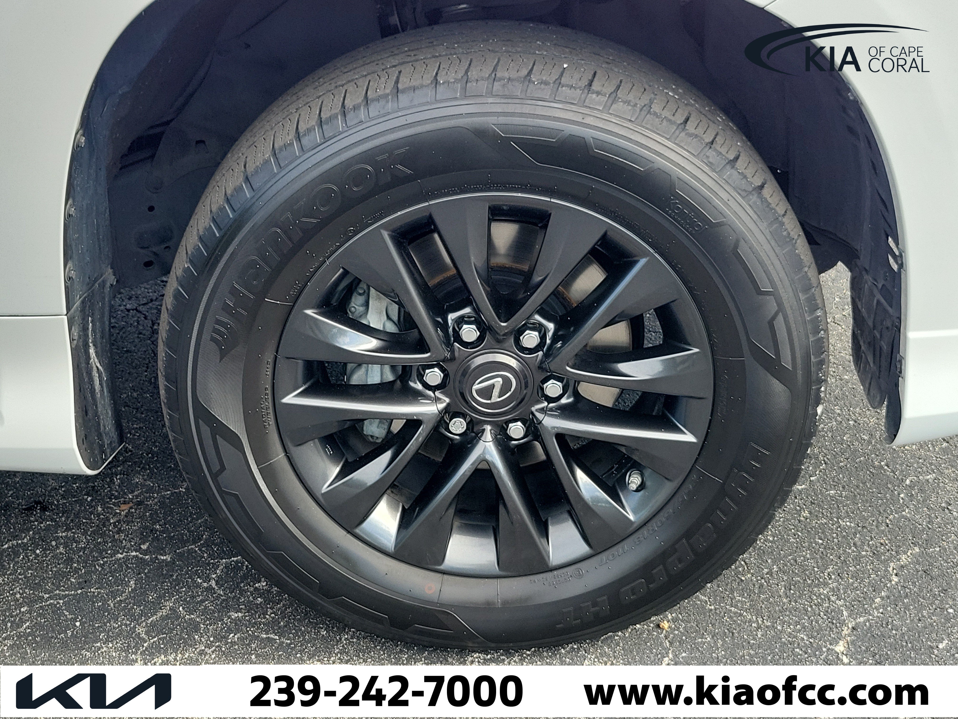 Used 2021 Lexus GX 460 Premium w/ Premium Package AWD/4WD image 7