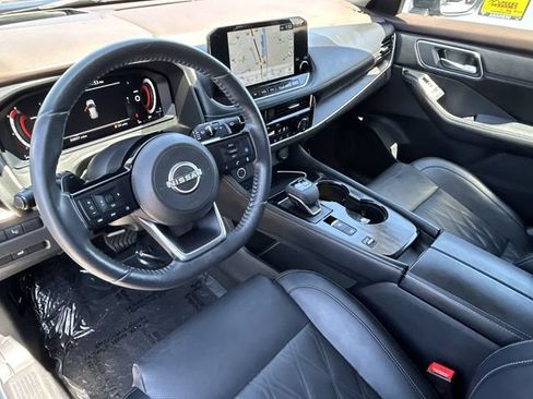 Used 2022 Nissan Rogue Platinum w/ Head-Up Display Package FWD image 17