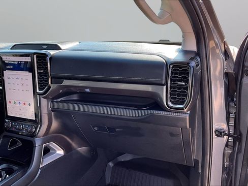 Used 2024 Ford Ranger Lariat w/ FX4 Off-Road Package image 21