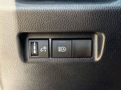 Used 2023 Toyota RAV4 LE AWD/4WD image 24