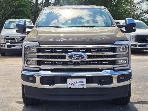 New 2026 Ford F250 Lariat w/ Chrome Package image 2