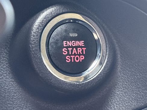 Used 2025 Subaru Ascent Touring w/ Popular Package #2 image 34