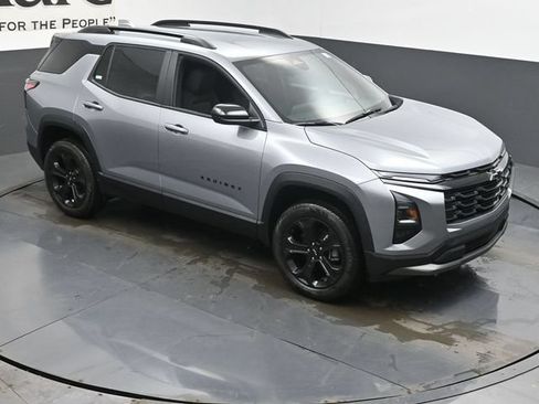 New 2026 Chevrolet Equinox LT w/ Midnight Edition FWD image 26