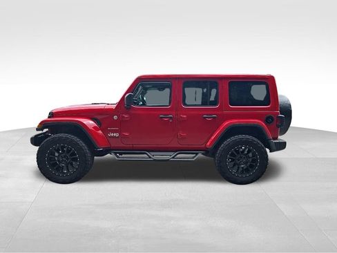 Used 2018 Jeep Wrangler Unlimited Sahara AWD/4WD image 15