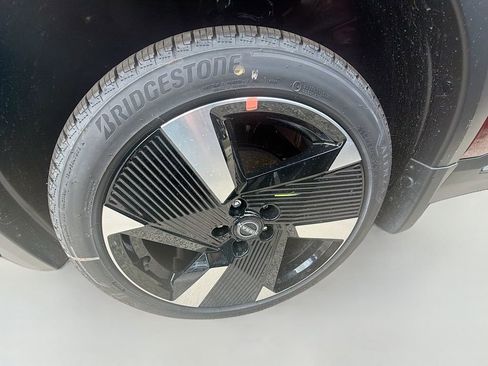 New 2026 Nissan Kicks SV image 30