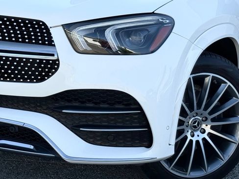 Used 2020 Mercedes-Benz GLE 350 4MATIC image 3