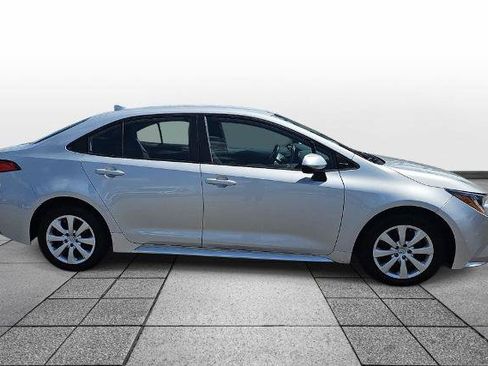 Used 2024 Toyota Corolla LE FWD image 4