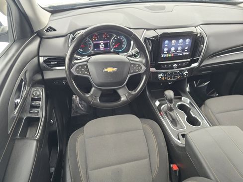 Used 2021 Chevrolet Traverse LT image 23