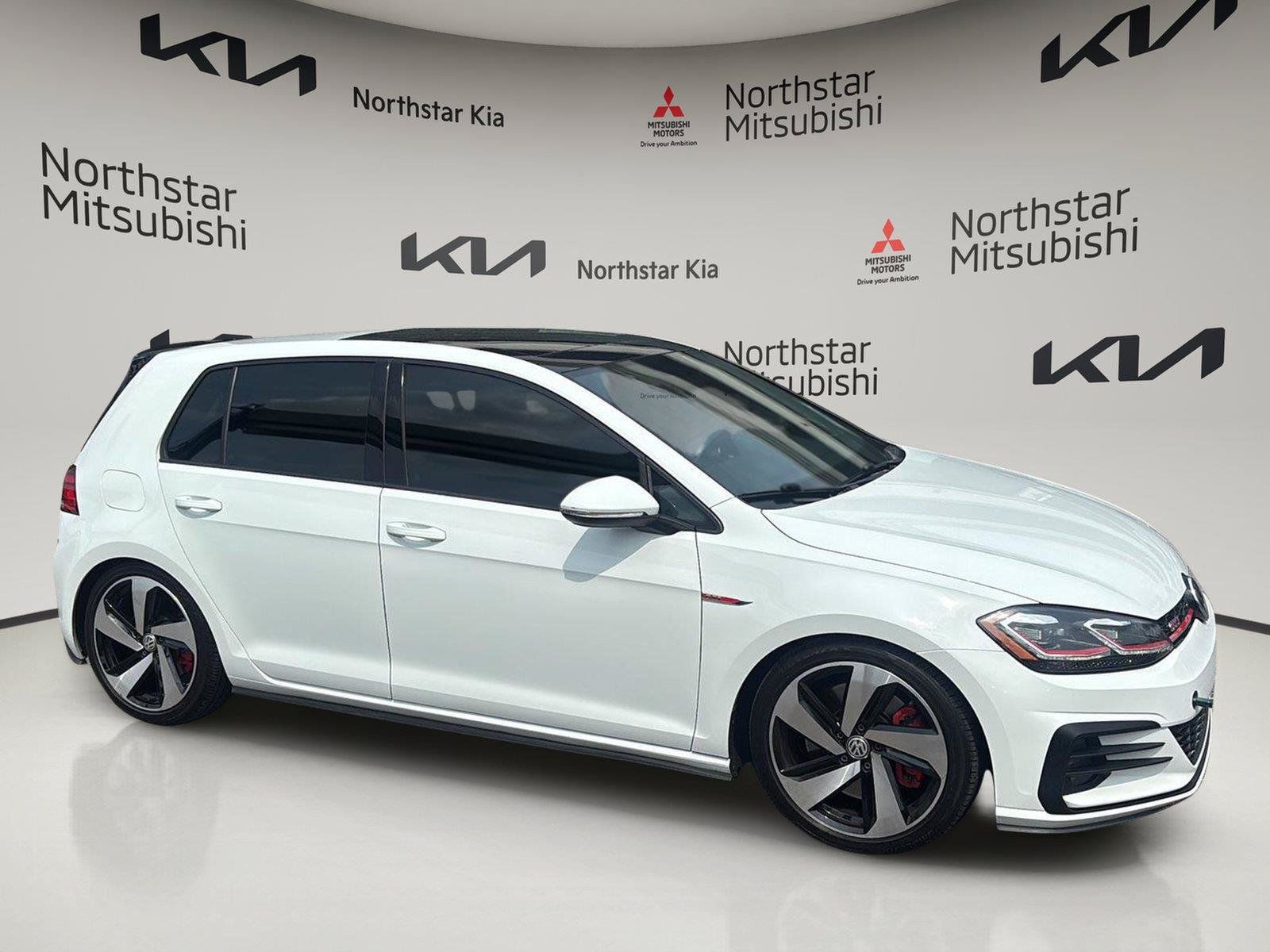 Used 2019 Volkswagen GTI SE w/ SE Experience Package FWD image 13