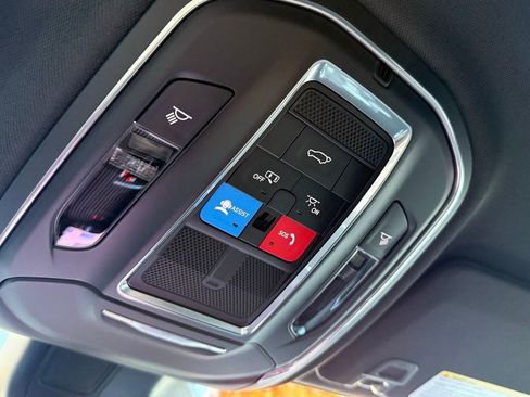 New 2025 Jeep Grand Cherokee L Limited w/ Trailer Tow Package image 23