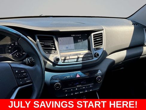 Used 2018 Hyundai Tucson Limited AWD/4WD image 12