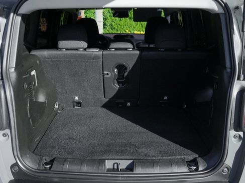 Used 2020 Jeep Renegade Altitude image 8