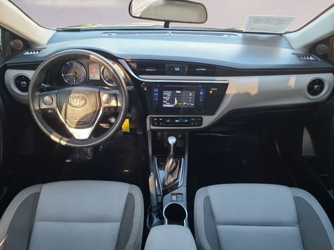 Used 2017 Toyota Corolla LE FWD image 17