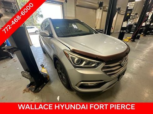 Used 2017 Hyundai Santa Fe Sport FWD image 2