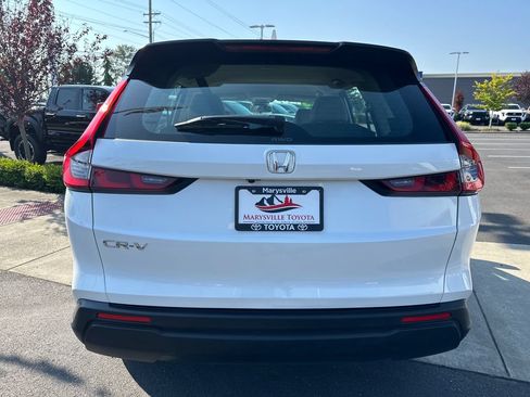 Used 2023 Honda CR-V LX image 4