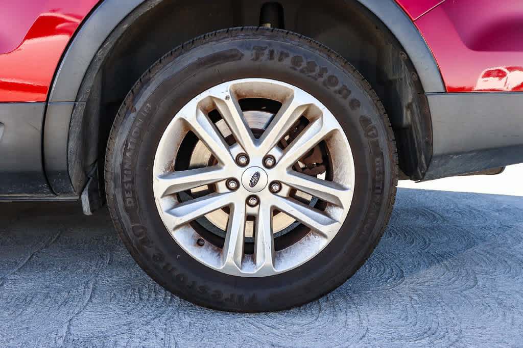 Used 2017 Ford Explorer XLT FWD image 10
