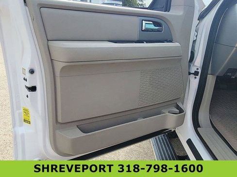 Used 2013 Ford Expedition Limited RWD image 22