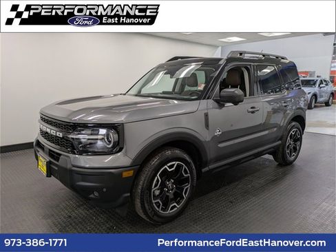 Used 2025 Ford Bronco Sport Outer Banks w/ Outer Banks Tech Package+ image 1