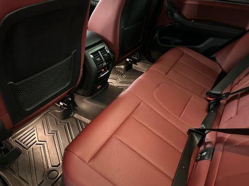 Used 2023 BMW X3 sDrive30i w/ M Sport Package image 4