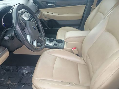 Used 2017 Subaru Legacy 2.5i Limited image 7