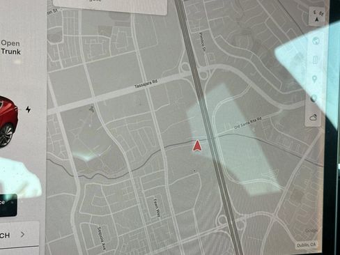 Used 2018 Tesla Model 3 Long Range image 22