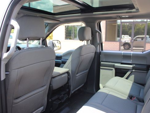 Used 2018 Ford F150 XLT w/ Equipment Group 302A Luxury AWD/4WD image 27