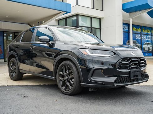 Used 2025 Honda HR-V Sport image 1