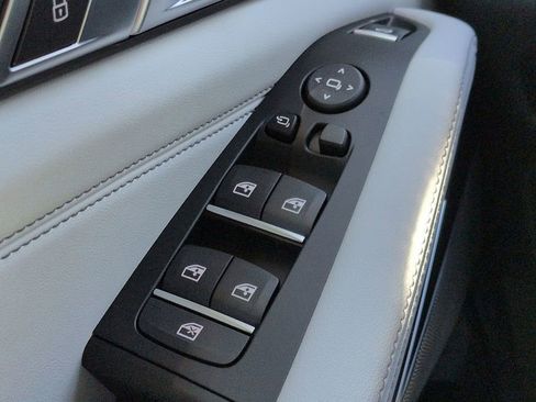 New 2026 BMW X5 xDrive40i w/ M Sport Package AWD/4WD image 25