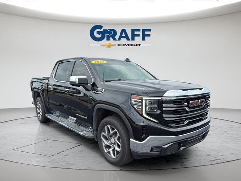 Used 2022 GMC Sierra 1500 SLT w/ SLT Convenience Package AWD/4WD image 11