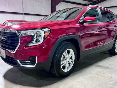 Used 2022 GMC Terrain SLE w/ Driver Convenience Package AWD/4WD image 6
