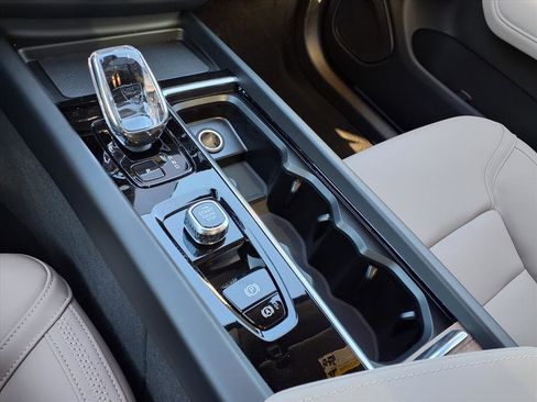 New 2026 Volvo XC60 B5 Core w/ Protection Package Premier image 14