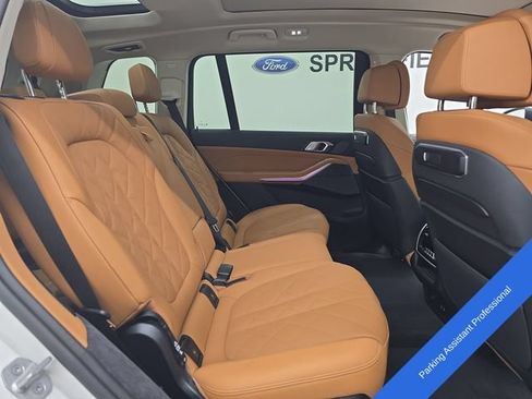 Used 2025 BMW X7 xDrive40i w/ Premium Package AWD/4WD image 15