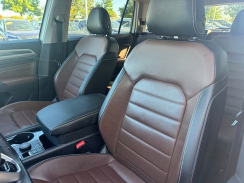 Used 2023 Volkswagen Atlas SEL Premium image 20