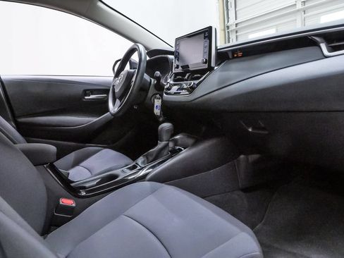Used 2020 Toyota Corolla LE FWD image 12
