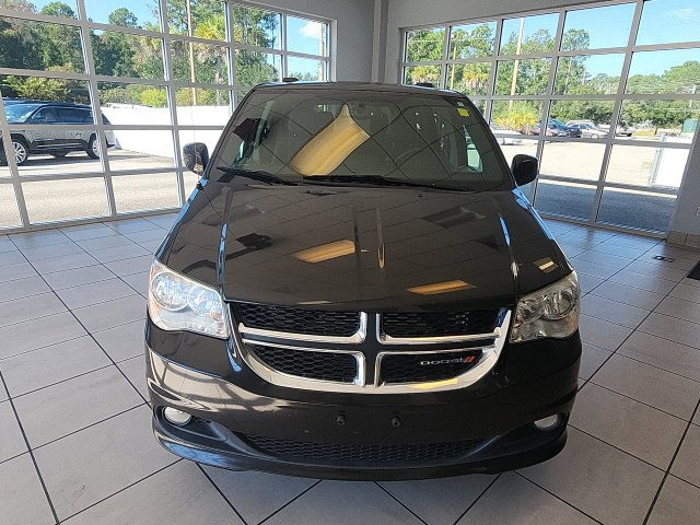 Used 2017 Dodge Grand Caravan SXT FWD image 4