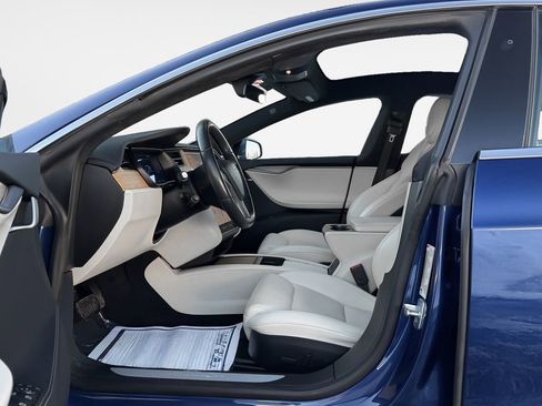 Used 2020 Tesla Model S Long Range image 11