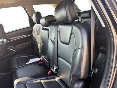 Used 2020 Kia Telluride S w/ S 8 Passenger Seating Package FWD image 6