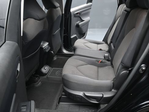 Used 2023 Toyota Highlander L FWD image 22