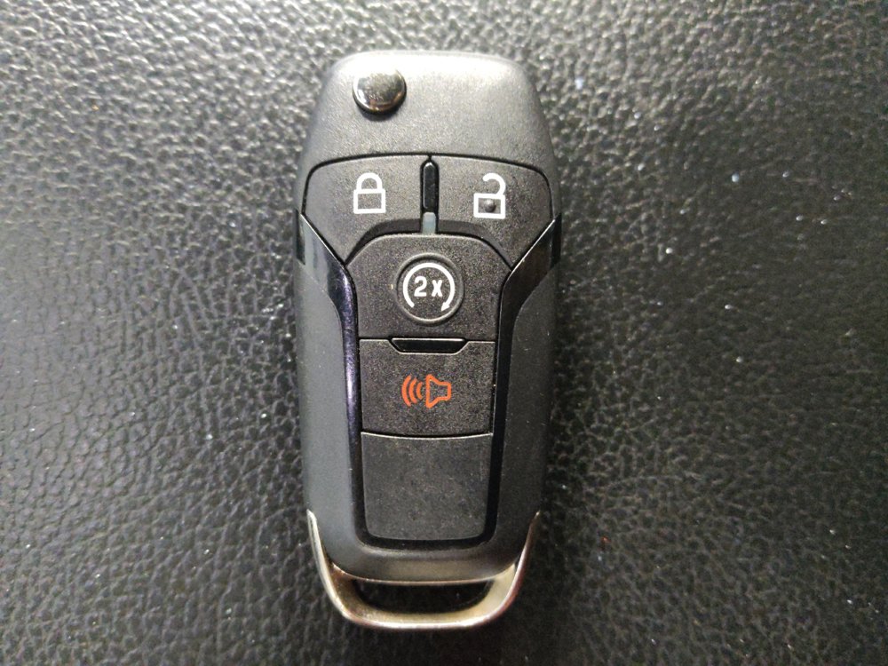 Used 2015 Ford F150 XLT w/ Equipment Group 302A Luxury AWD/4WD image 32