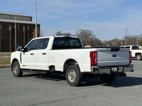 Used 2023 Ford F250 XL w/ XL Chrome Package image 3