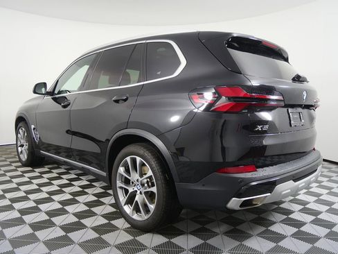 Certified 2026 BMW X5 sDrive40i image 5